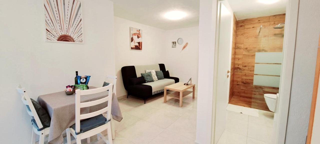 Apartment Ararita Krk Town Εξωτερικό φωτογραφία